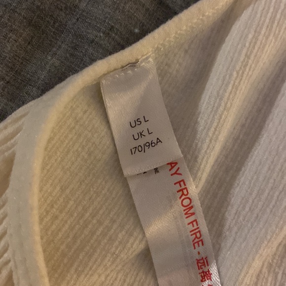 Urban Outfitters White Halter Crop Top - Picture 3 of 4